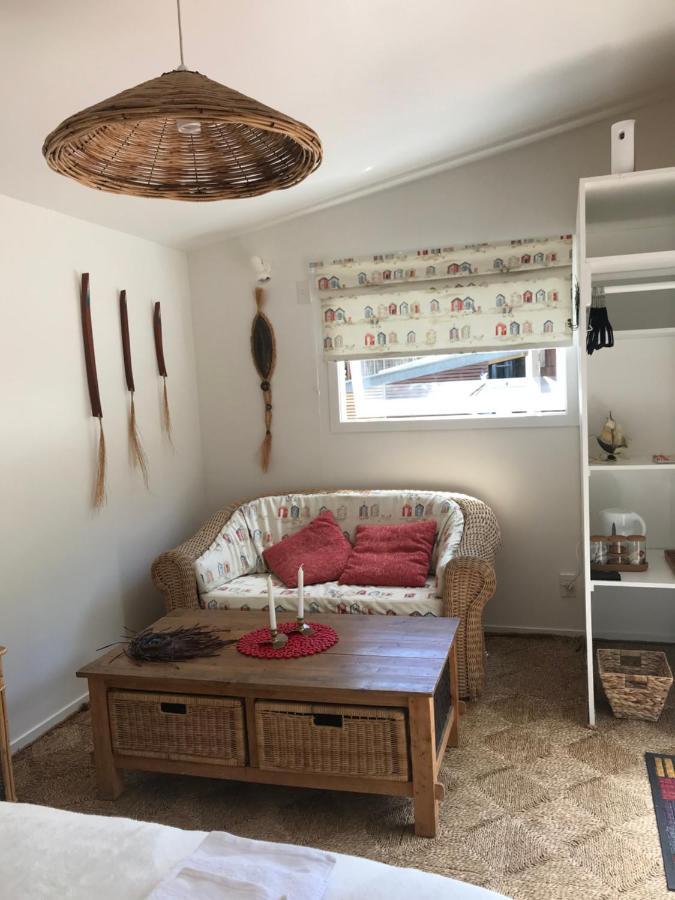 Waterfront Bed And Breakfast Picton Ngoại thất bức ảnh
