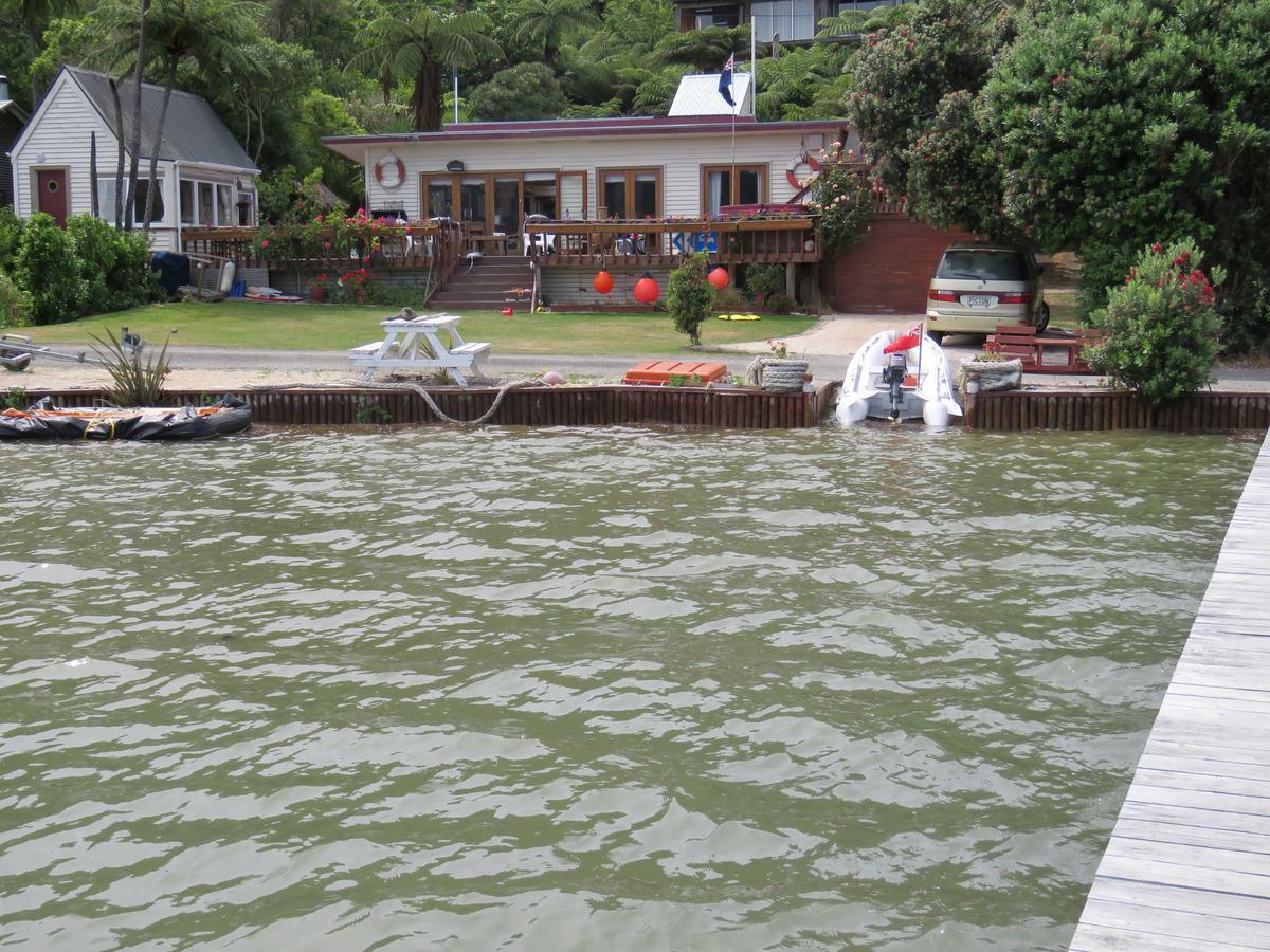 Waterfront Bed And Breakfast Picton Ngoại thất bức ảnh